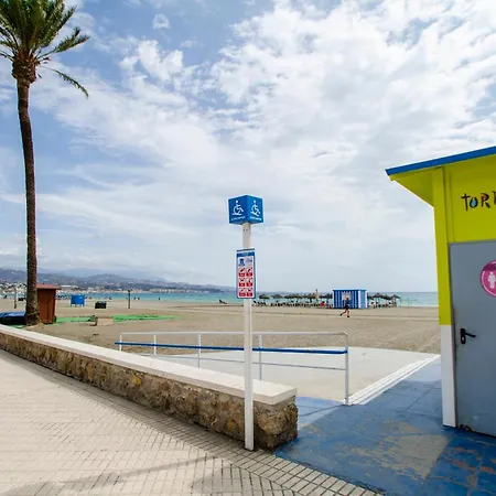 A&C Vistas Al Mar Luxury Apartment Torre Del Mar Exterior photo
