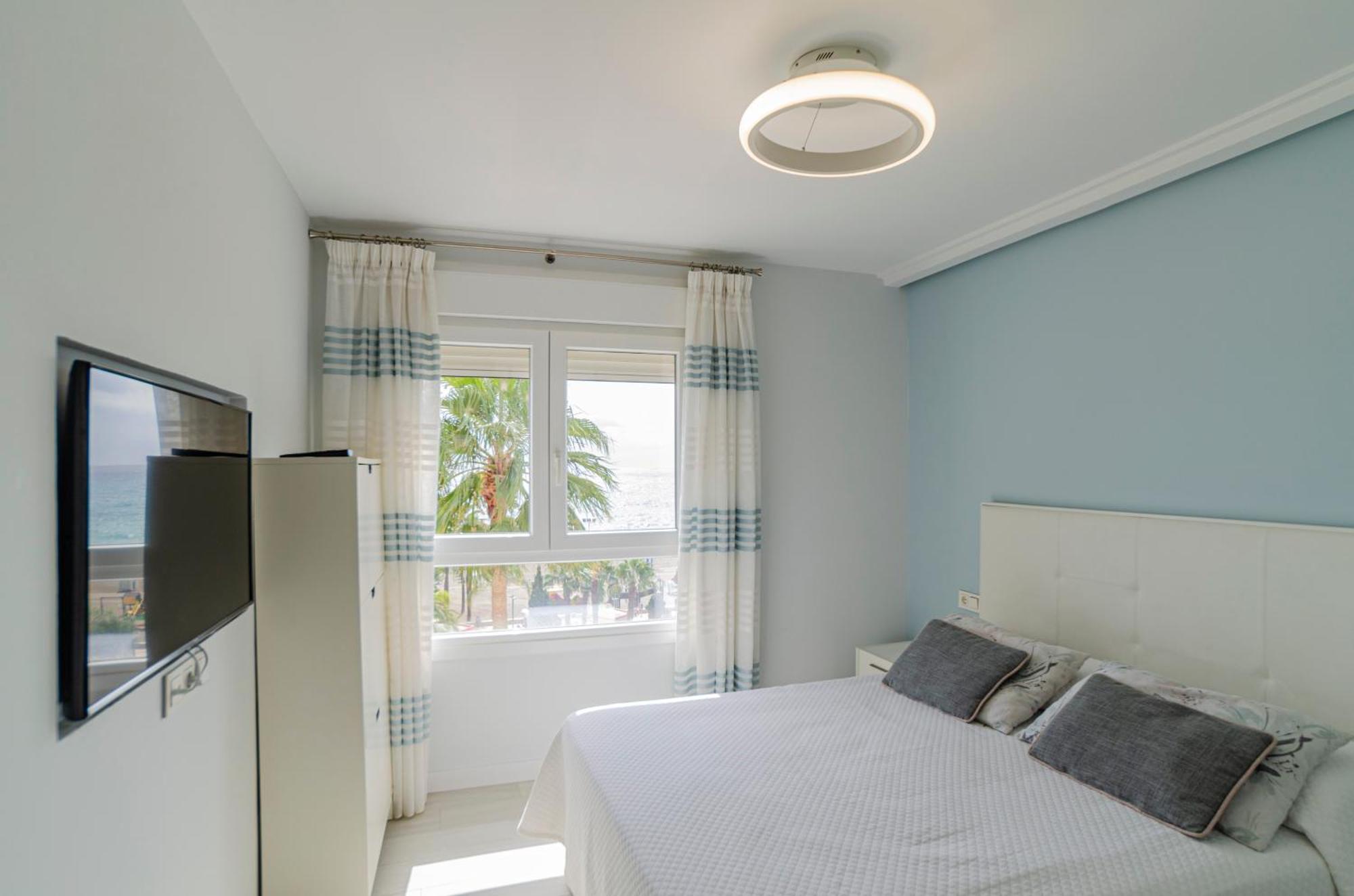 A&c Vistas Al Mar Luxury Apartment Torre Del Mar